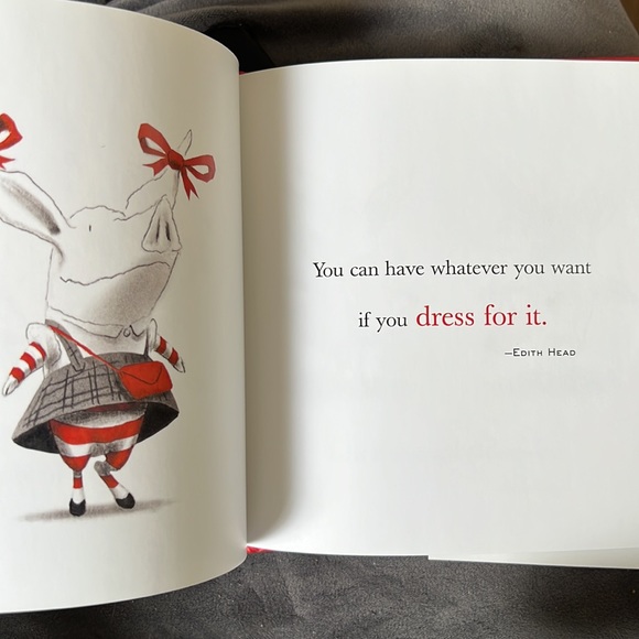 NWT Dream Big Olivia by Ian Falconer Hard back book with dust cover - Picture 7 of 14